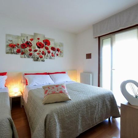 Condominio Al Cigno Lignano Sabbiadoro Exterior foto